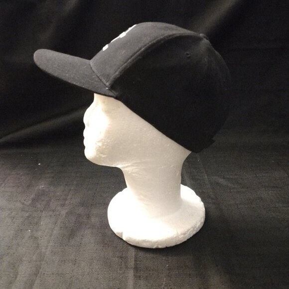 Garth Brooks 2014 World Tour Concert Hat Cap Adjustable Strapback Cap Hat - Picture 4 of 8